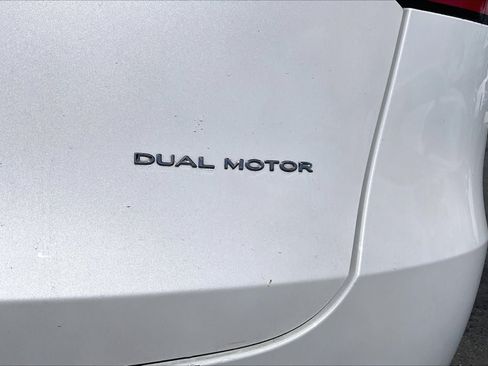 Used 2021 Tesla Model Y Long Range AWD/4WD image 8