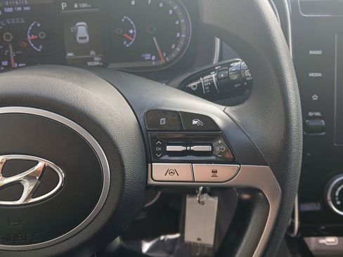 Used 2023 Hyundai Tucson SE image 24