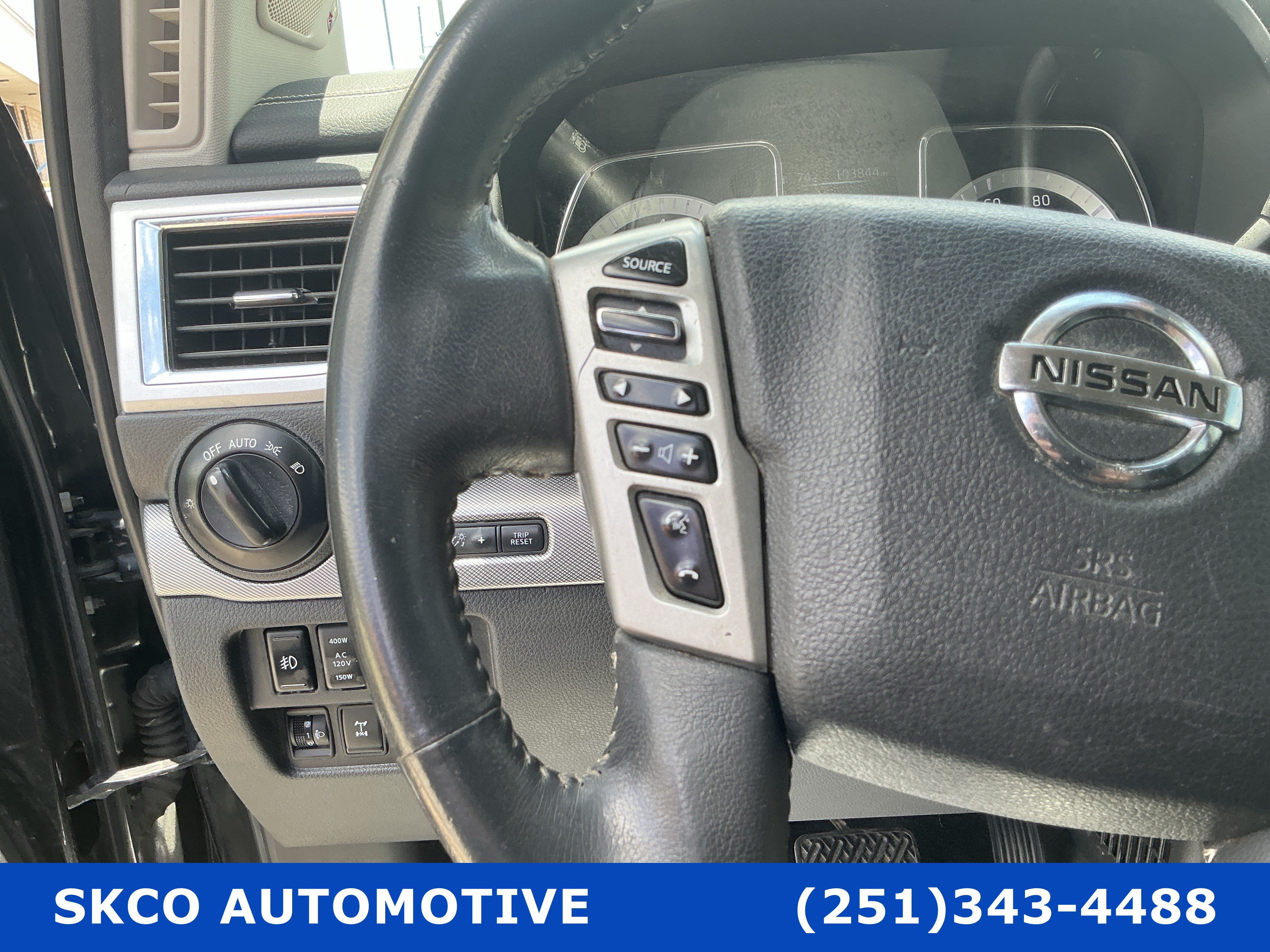 Used 2017 Nissan Titan PRO-4X AWD/4WD image 19