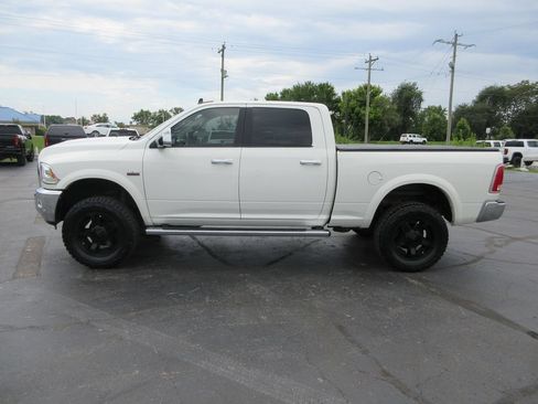 Used 2018 RAM 2500 Laramie AWD/4WD image 13