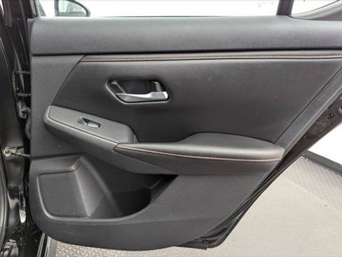Used 2025 Nissan Sentra SR FWD image 19
