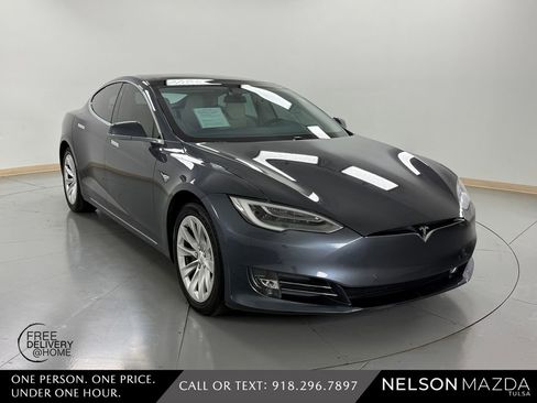 Used 2018 Tesla Model S 100D AWD/4WD image 4
