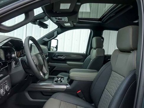 New 2026 Chevrolet Silverado 2500 ZR2 w/ LPO, Dark Essentials Package AWD/4WD image 18