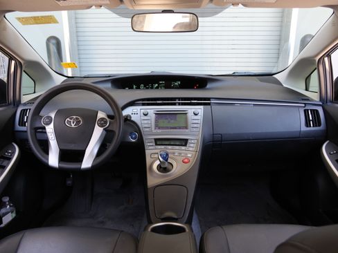 Used 2013 Toyota Prius Three FWD image 15