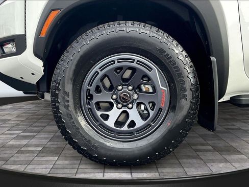 New 2026 Nissan Frontier PRO-4X w/ Pro-4x Convenience Package image 12