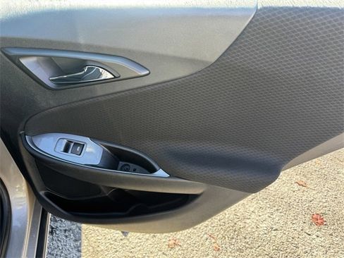 Used 2024 Chevrolet Malibu LT image 15