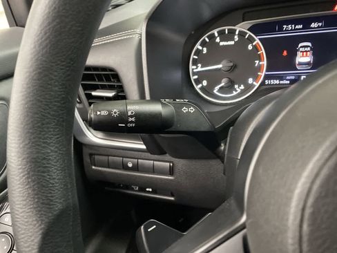 Used 2024 Nissan Rogue SV image 23