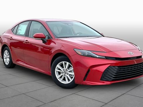 New 2026 Toyota Camry LE FWD image 2
