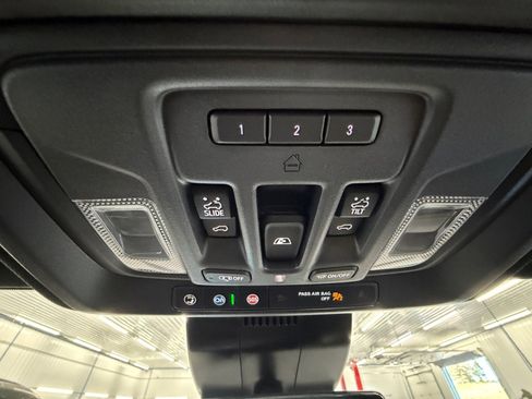 Used 2024 GMC Sierra 1500 AT4 w/ Technology Package image 17