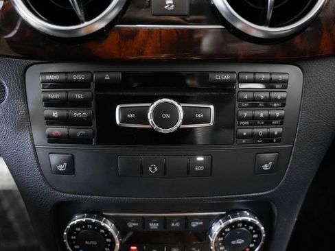 Used 2013 Mercedes-Benz GLK 350 4MATIC image 23