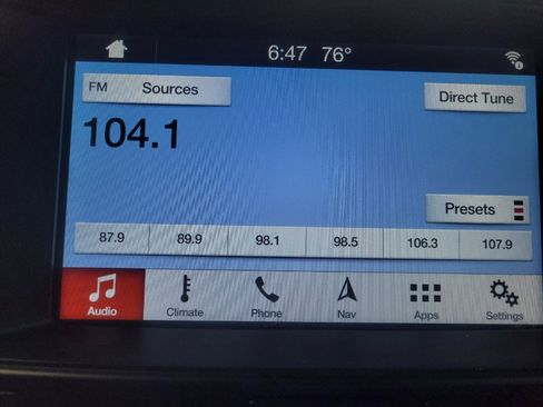 Used 2017 Ford Explorer XLT w/ Equipment Group 202A FWD image 25