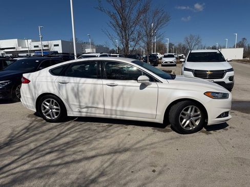 Used 2014 Ford Fusion SE w/ Equipment Group 202A image 5