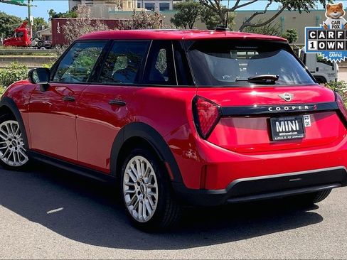 Certified 2025 MINI Cooper S image 9