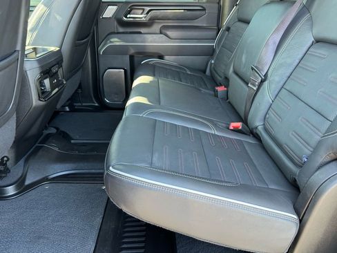 Used 2024 GMC Sierra 2500 AT4X image 14