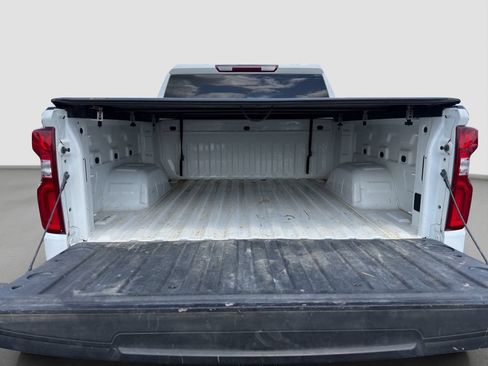 Used 2021 Chevrolet Silverado 1500 Custom Trail Boss AWD/4WD image 30
