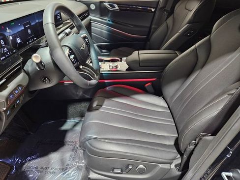 Used 2025 Genesis GV80 2.5T Standard image 11