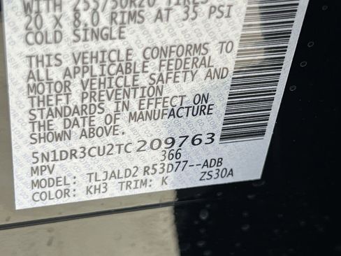 New 2026 Nissan Pathfinder SL w/ SL Premium Package FWD image 17