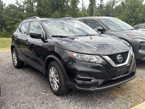 Used 2020 Nissan Rogue Sport AWD image 2