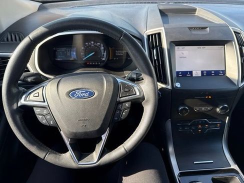 Used 2020 Ford Edge SEL w/ Convenience Package FWD image 12