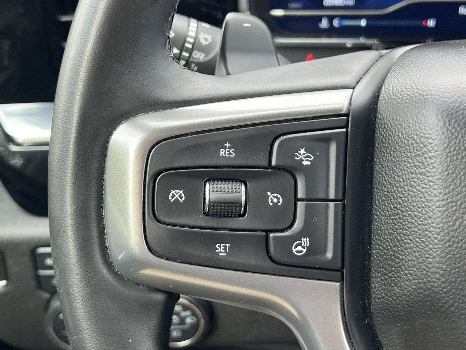 Used 2025 Chevrolet Silverado 1500 RST w/ Redline Edition AWD/4WD image 19