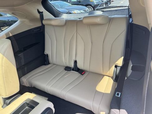 Certified 2026 Acura MDX SH-AWD w/ Technology Package image 12