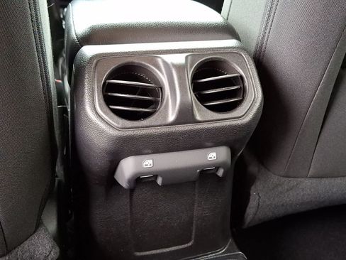 Used 2020 Jeep Wrangler Unlimited Sport S AWD/4WD image 12