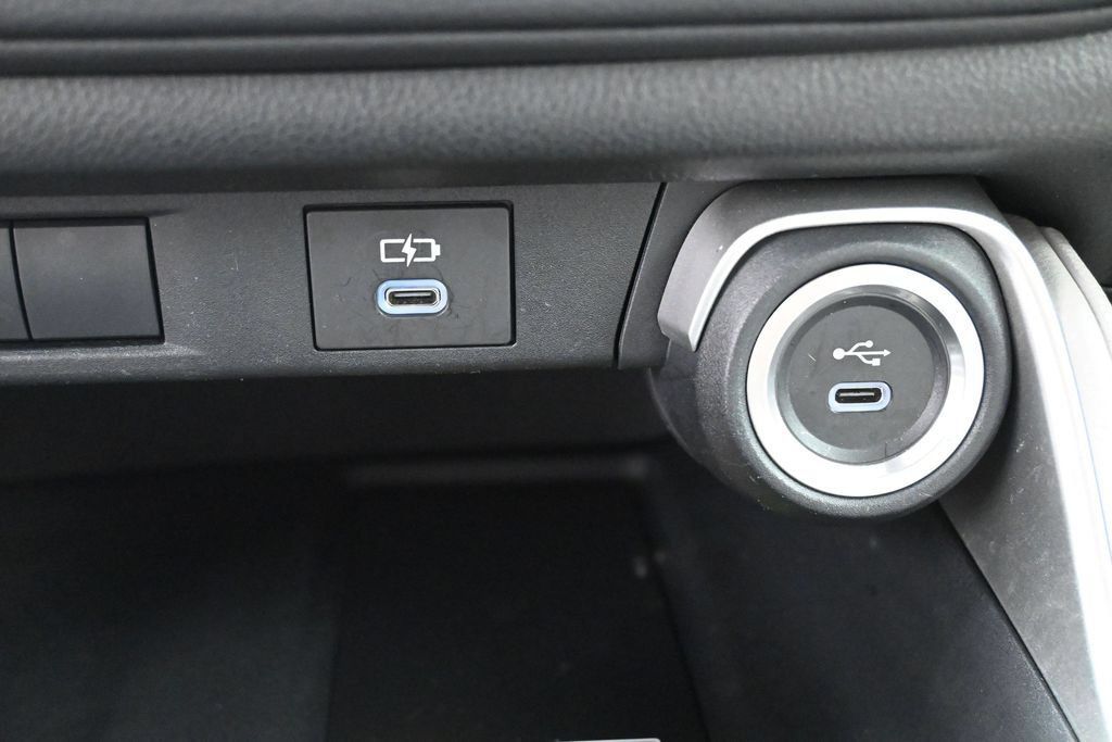 Certified 2024 Toyota Grand Highlander AWD image 22