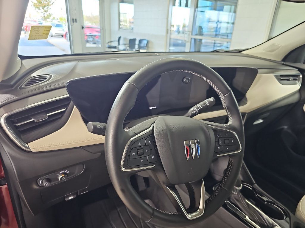 Certified 2024 Buick Encore GX Preferred w/ Comfort Package FWD image 21