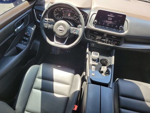 Certified 2023 Nissan Rogue SV w/ SV Premium B Package FWD image 19