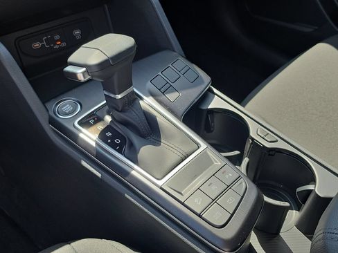 New 2026 Kia Sportage LX FWD image 25