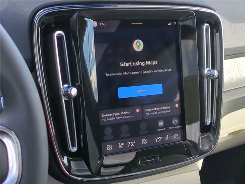 New 2026 Volvo XC40 B5 Ultra w/ Protection Package Premier image 11