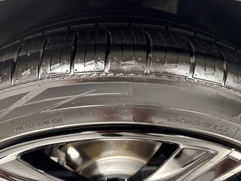 Used 2024 Honda Accord Sport image 11