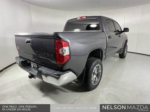 Used 2016 Toyota Tundra SR5 image 7