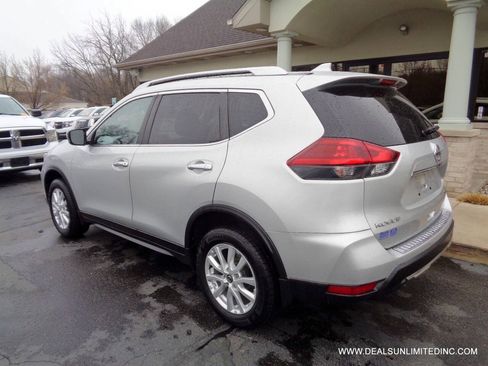 Used 2020 Nissan Rogue S w/ Special Edition Package AWD/4WD image 4