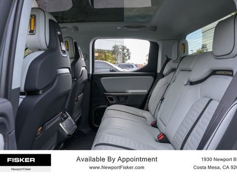 Used 2024 Rivian R1T Adventure image 20