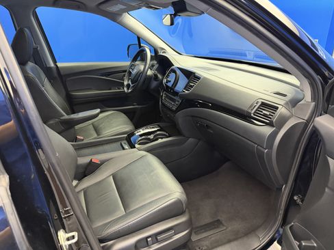 Used 2020 Honda Pilot Touring image 25
