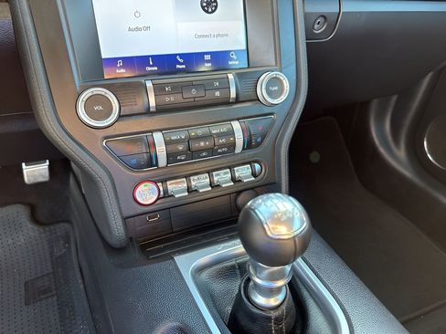 Used 2020 Ford Mustang GT Premium image 27