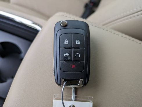 Used 2013 Buick LaCrosse Leather FWD image 29