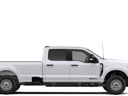 New 2026 Ford F350 XL w/ XL Chrome Package AWD/4WD image 6