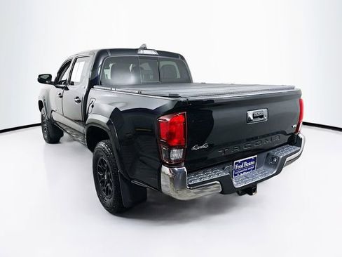 Certified 2022 Toyota Tacoma SR5 image 7