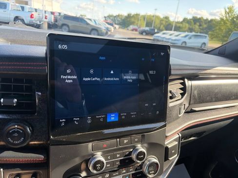 Used 2022 Ford Expedition Max Limited AWD/4WD image 34
