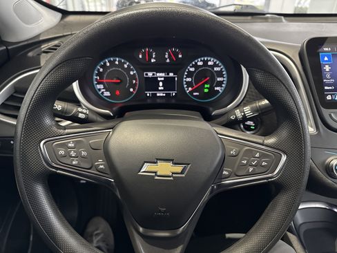 Used 2024 Chevrolet Malibu LT image 27