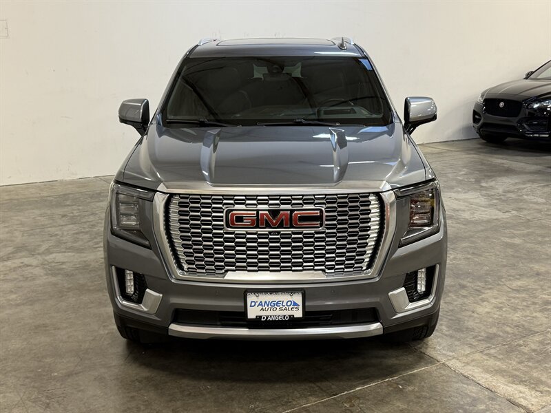 Used 2021 GMC Yukon Denali w/ Denali Premium Package AWD/4WD image 11