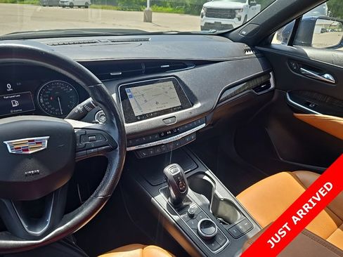 Used 2019 Cadillac XT4 Sport AWD/4WD image 14