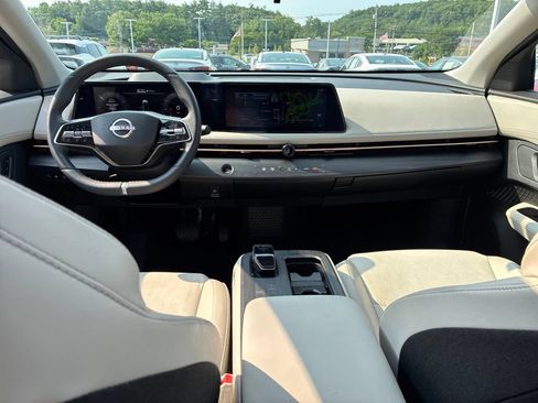 Certified 2024 Nissan Ariya AWD image 30
