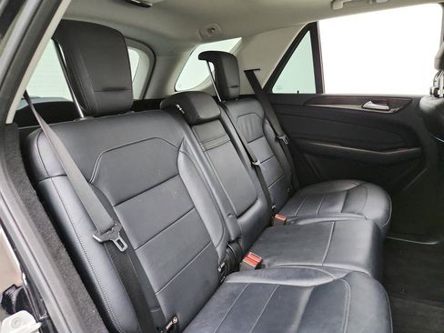 Used 2016 Mercedes-Benz GLE 400 4MATIC w/ Parking Assist Package image 30
