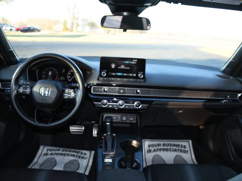 Used 2024 Honda Civic Sport image 25