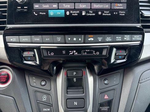 Used 2025 Honda Odyssey Sport-L image 24