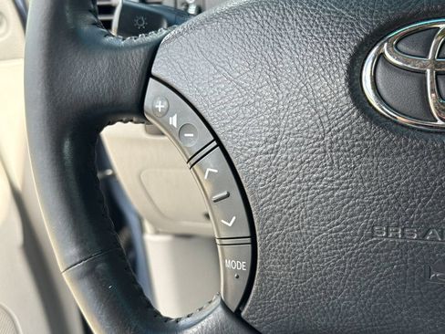 Used 2004 Toyota 4Runner Limited AWD/4WD image 16