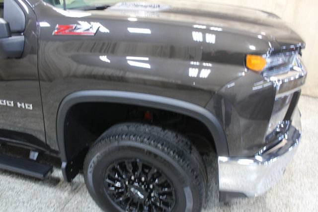 Used 2021 Chevrolet Silverado 3500 LT w/ Convenience Package AWD/4WD image 12
